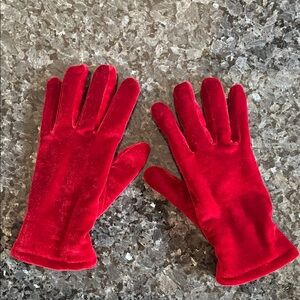Red velvet Thinsulate gloves in EUC